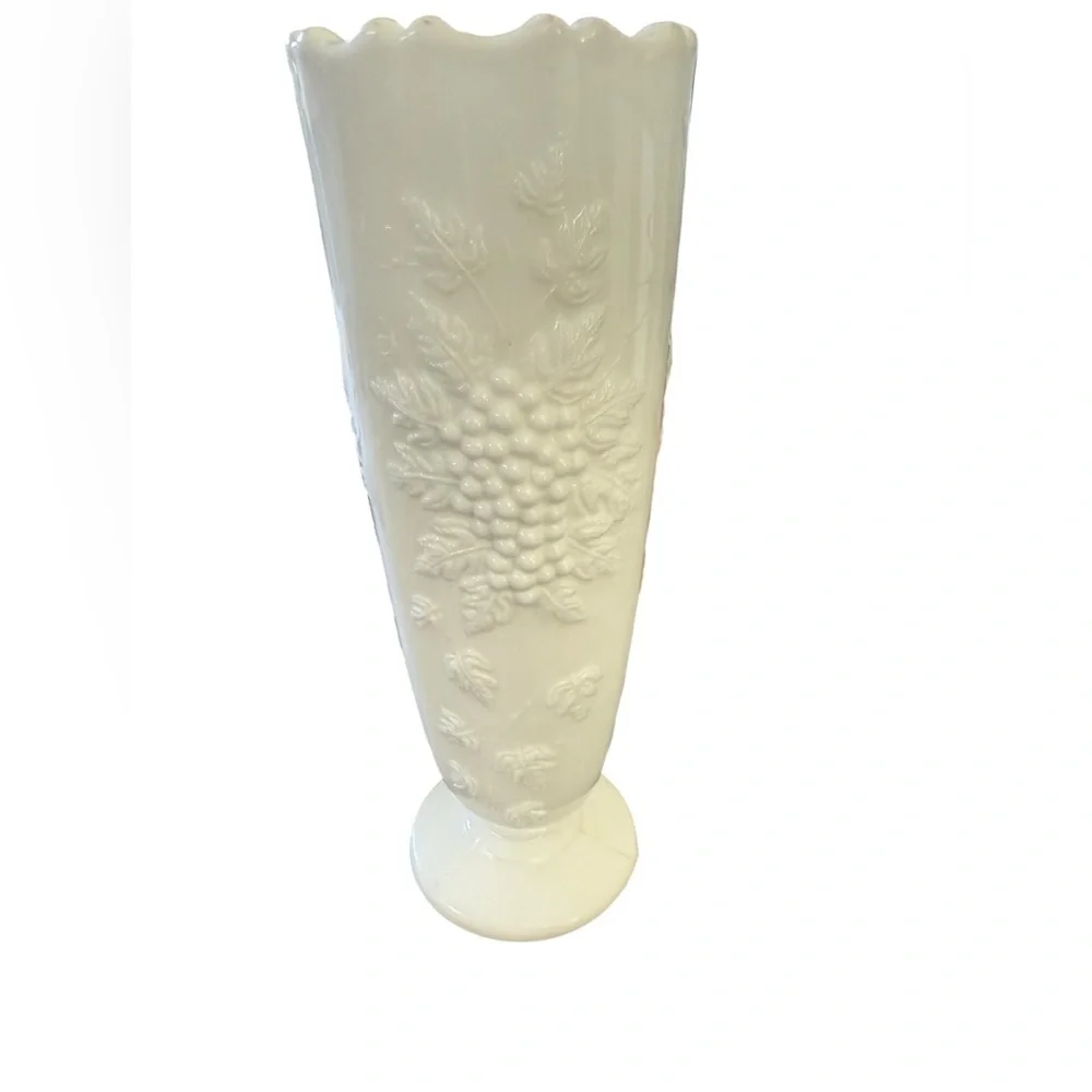 Beautiful Vintage Milk Glass Vase with Grape Design